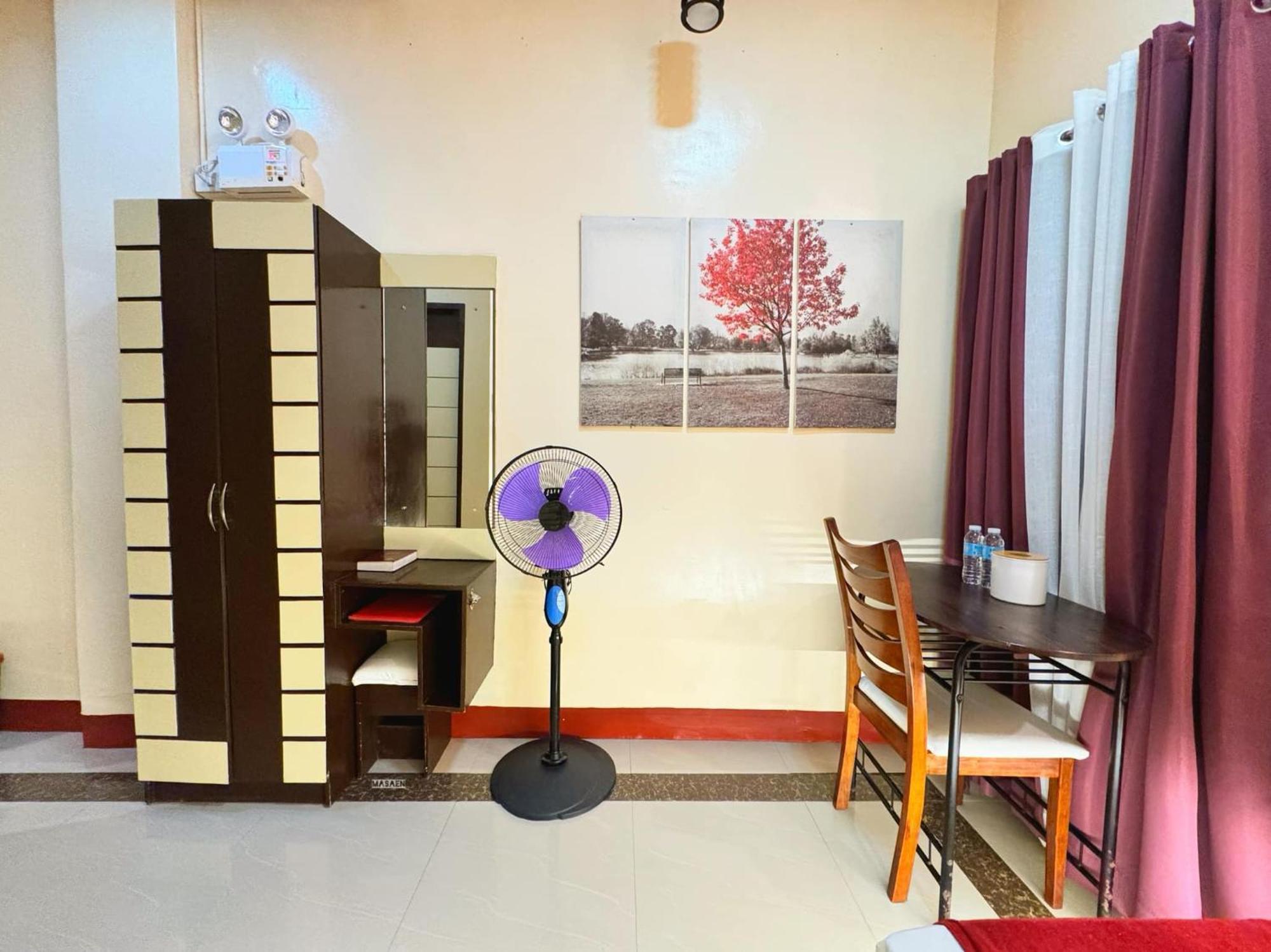 Elizabeth Hotel - Naga Pili  Zewnętrze zdjęcie