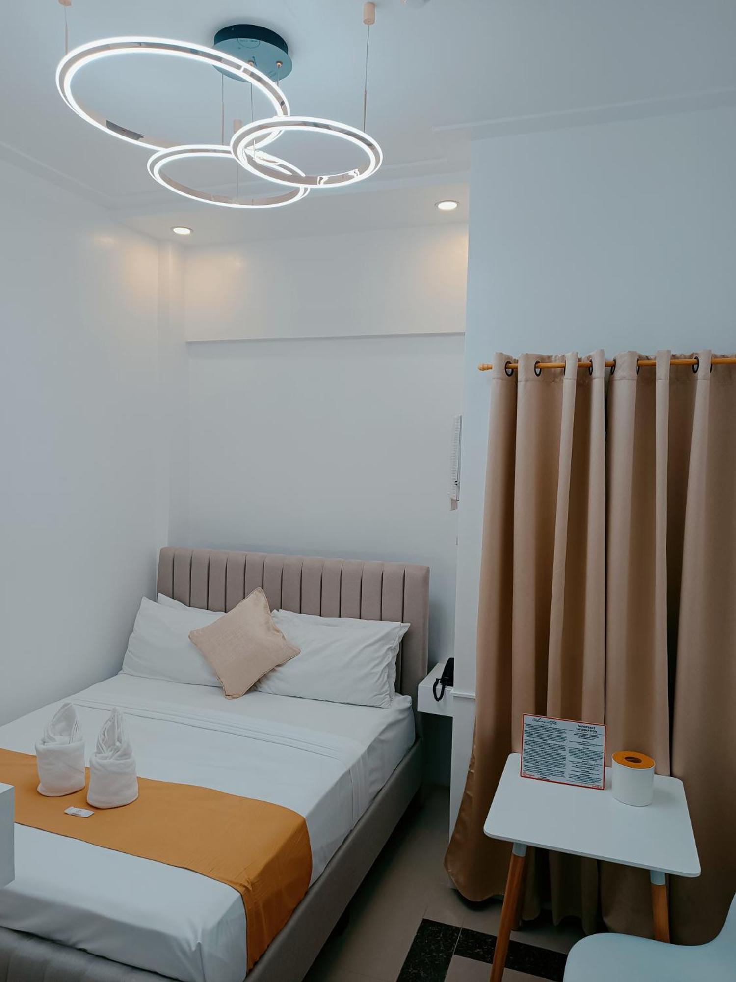 Elizabeth Hotel - Naga Pili  Zewnętrze zdjęcie