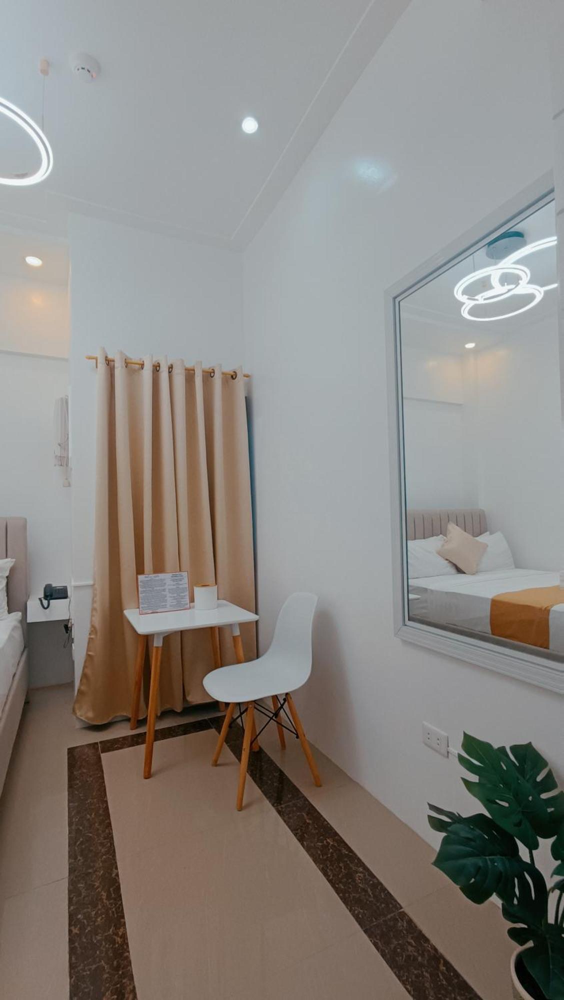 Elizabeth Hotel - Naga Pili  Zewnętrze zdjęcie