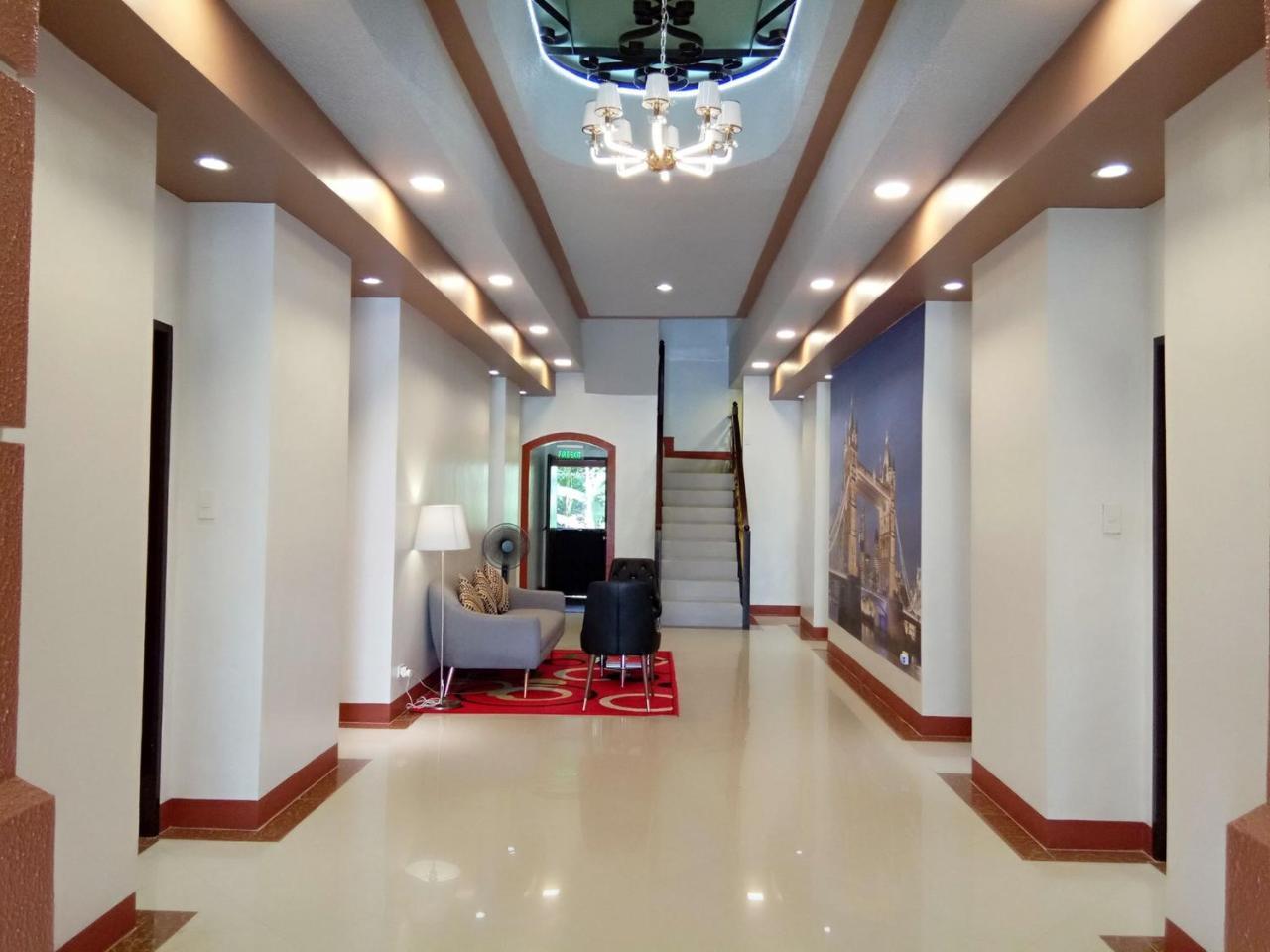 Elizabeth Hotel - Naga Pili  Zewnętrze zdjęcie