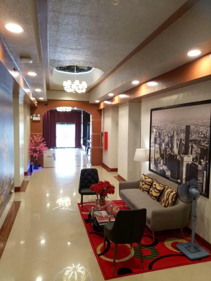 Elizabeth Hotel - Naga Pili  Zewnętrze zdjęcie