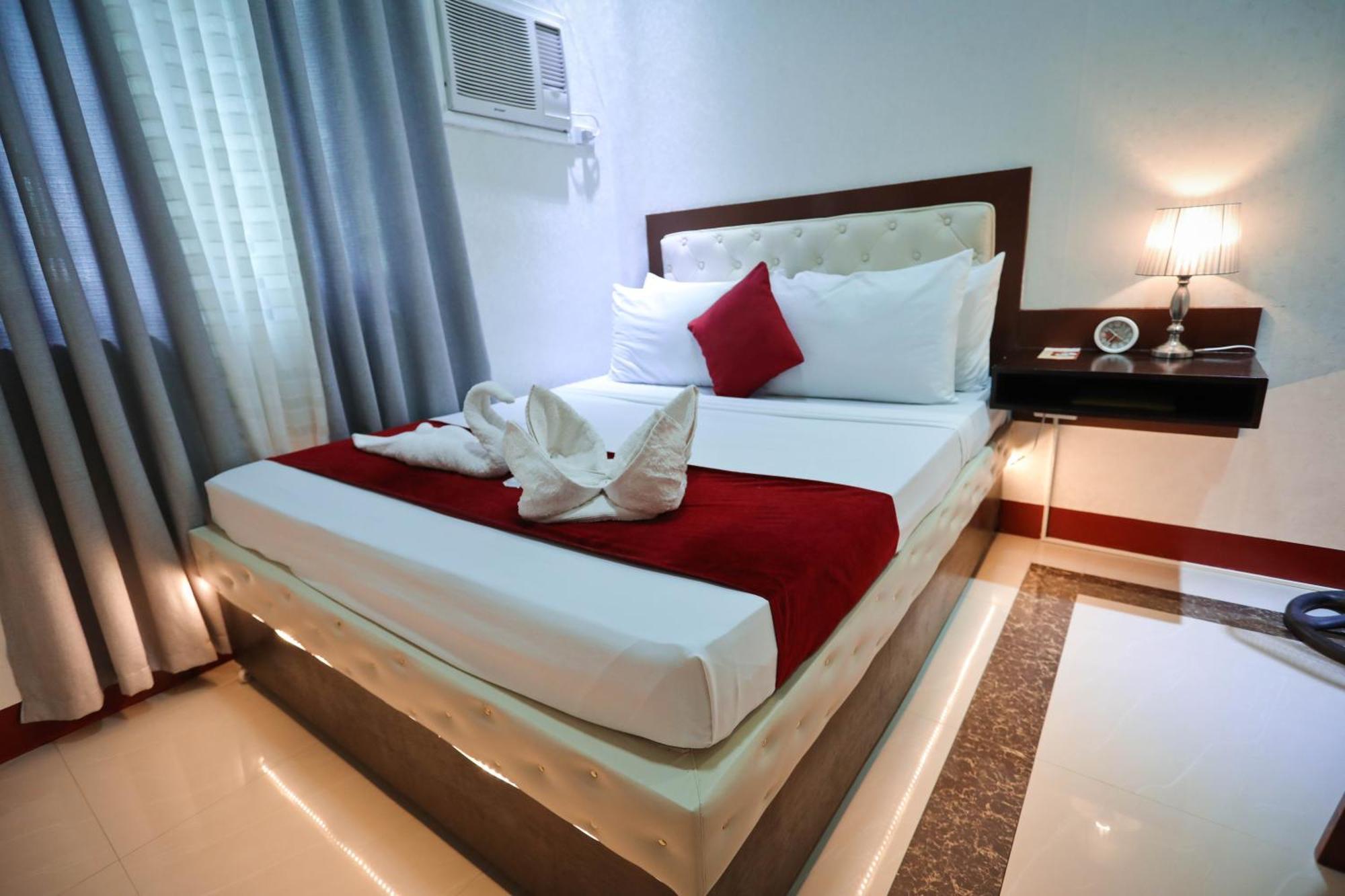 Elizabeth Hotel - Naga Pili  Zewnętrze zdjęcie